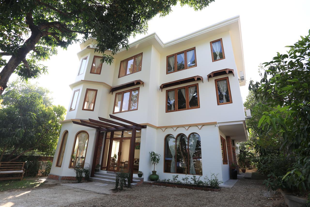 Mango Hill Inn Rangoon Eksteriør billede