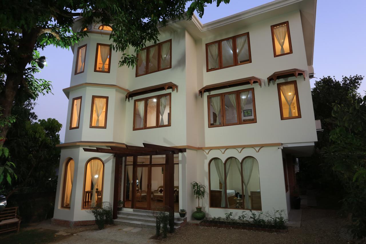 Mango Hill Inn Rangoon Eksteriør billede